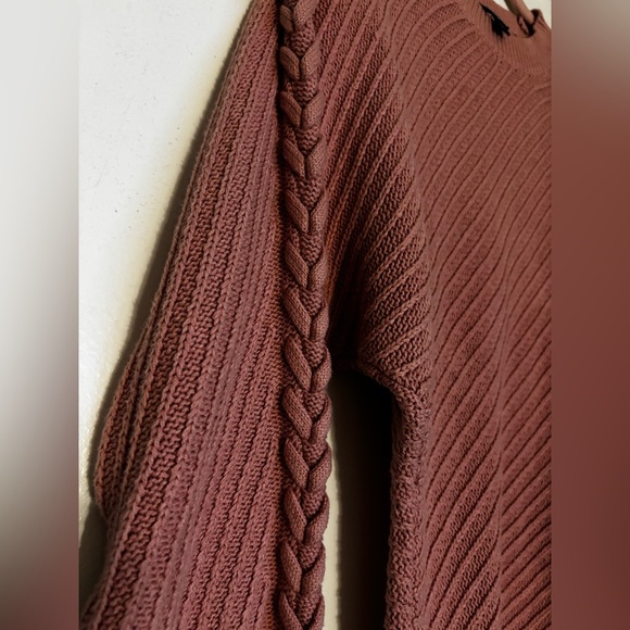 Simply Vera Wang sweater - Picture 3 of 3